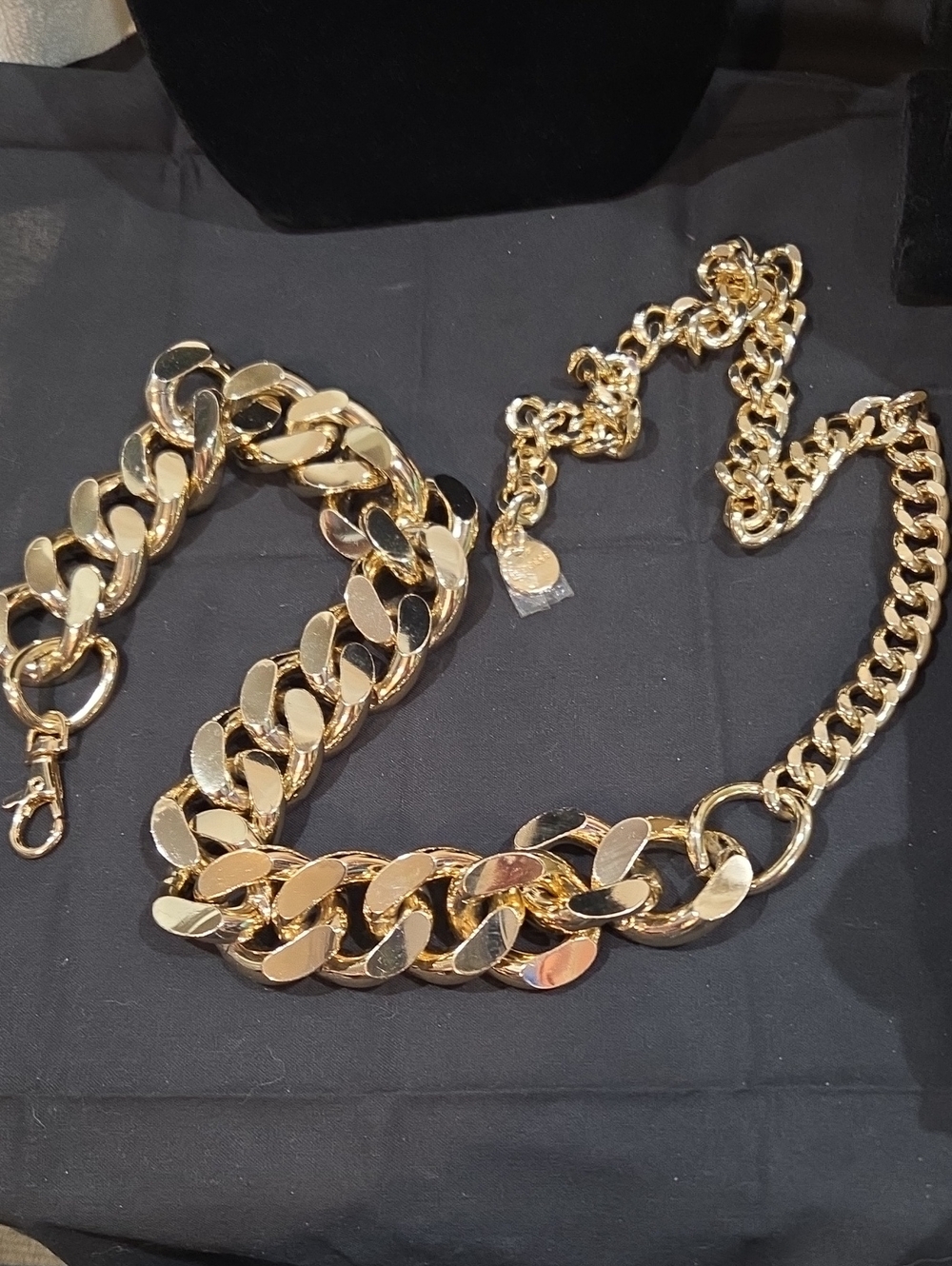 GOLDTONE CHAIN BELT FROM EXPRESS